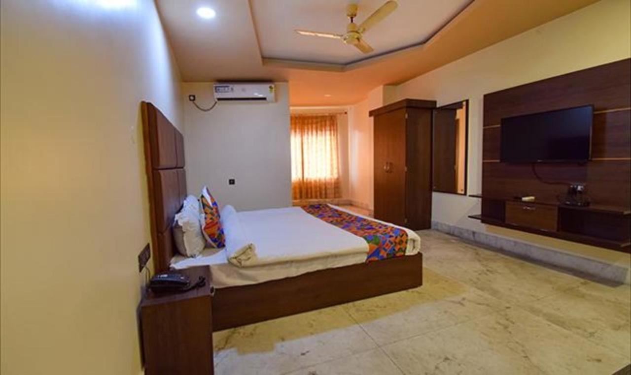 Fabhotel Rr Suites Guwahati Exterior foto