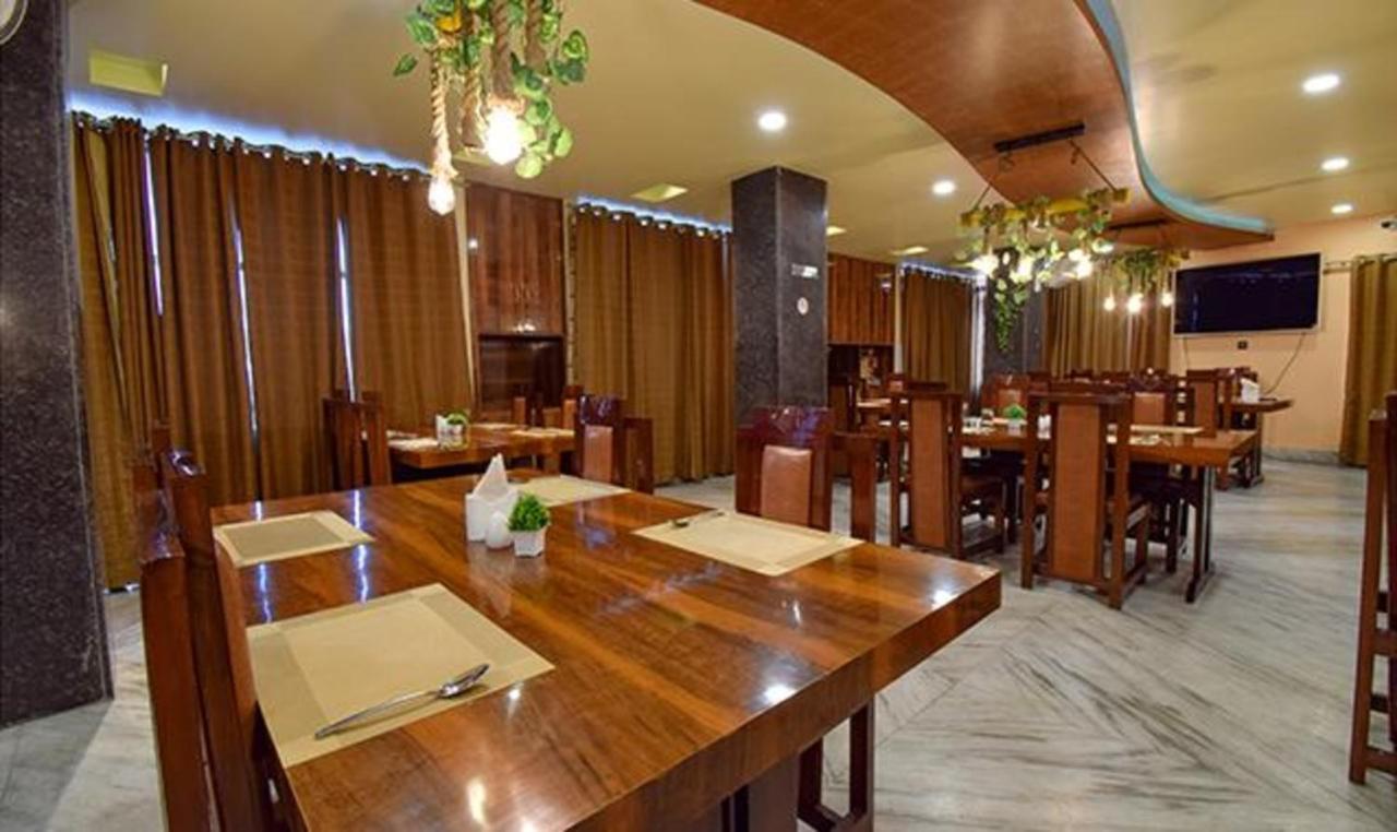 Fabhotel Rr Suites Guwahati Exterior foto
